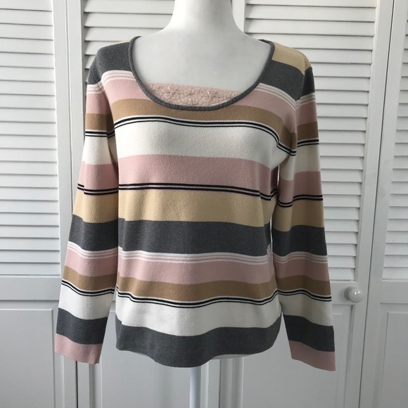 2/$25 Emma James Color Block Scoop Neck Sweater - Picture 1 of 6